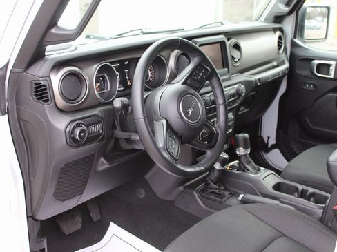 Used 2020 Jeep Wrangler Unlimited Sport S image 17