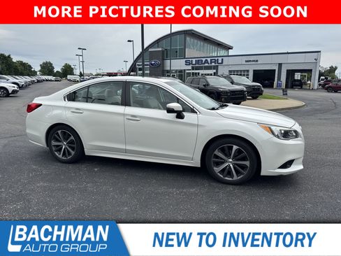 Used 2017 Subaru Legacy 2.5i Limited AWD/4WD image 2