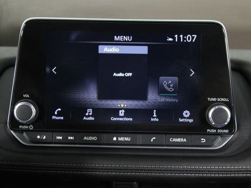 Certified 2023 Nissan Rogue SV image 9