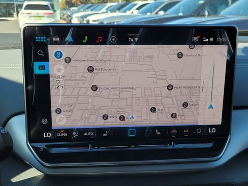 New 2025 Volkswagen ID.4 Pro image 9