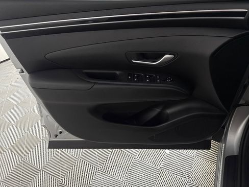 Certified 2022 Hyundai Tucson SEL w/ Cargo Package FWD image 12