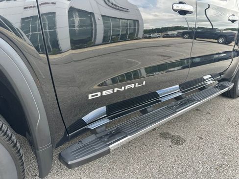 Used 2022 GMC Sierra 1500 Denali AWD/4WD image 6