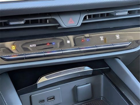 New 2025 Buick Envision Preferred image 15