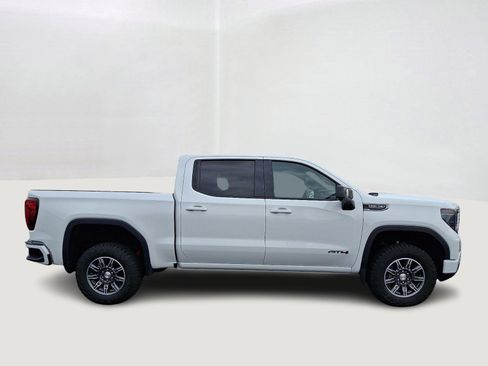 Used 2025 GMC Sierra 1500 AT4 AWD/4WD image 8