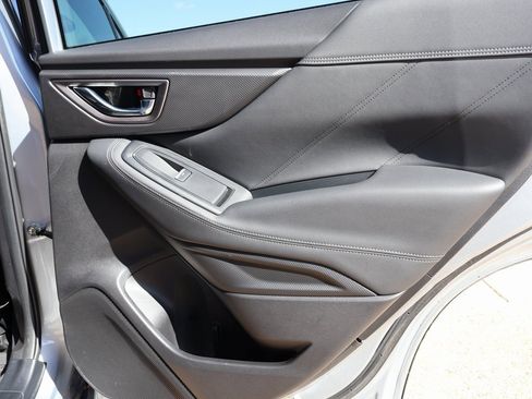 Used 2024 Subaru Forester Touring w/ Convenience Package image 12