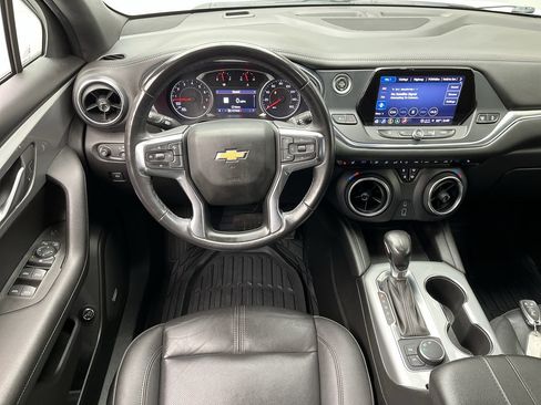 Used 2022 Chevrolet Blazer LT w/ Sound & Technology Package FWD image 13
