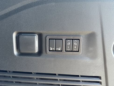 New 2026 GMC Yukon XL Denali w/ Denali Reserve Package image 10