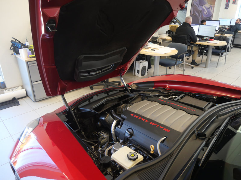 Used 2015 Chevrolet Corvette Stingray Convertible w/ 2LT Preferred Equipment Group RWD image 17