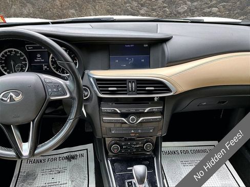 Used 2018 INFINITI QX30 AWD image 6
