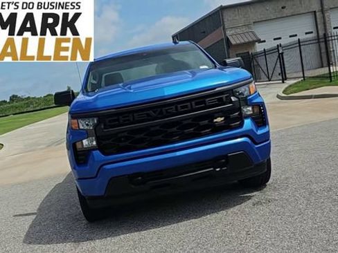 Used 2025 Chevrolet Silverado 1500 Custom AWD/4WD image 3