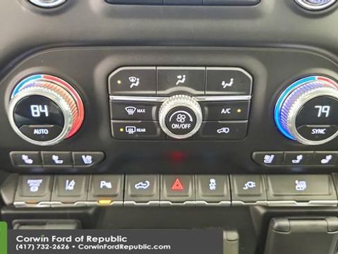 Used 2023 GMC Sierra 3500 Denali AWD/4WD image 21