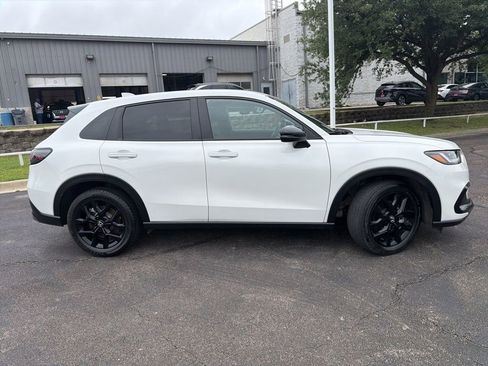 Used 2024 Honda HR-V Sport image 2