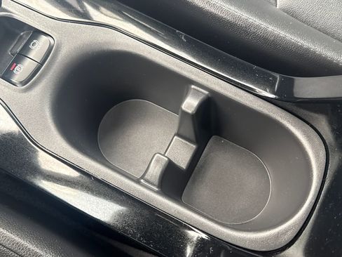 Used 2024 Toyota Corolla Cross XLE w/ Convenience Package image 28