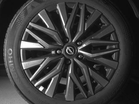 Used 2025 Nissan Altima 2.5 SV image 15