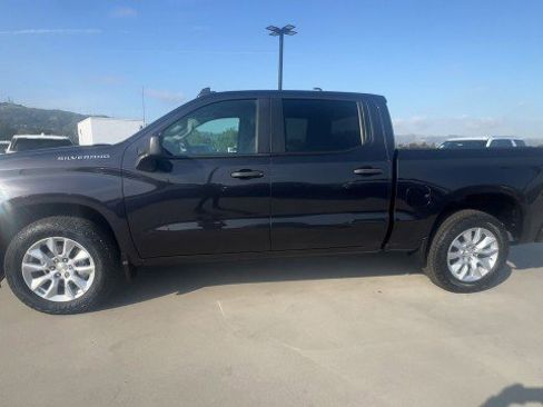 Used 2023 Chevrolet Silverado 1500 Custom image 5