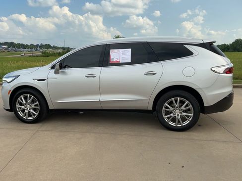 Used 2022 Buick Enclave Premium image 5