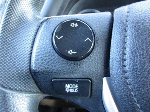 Used 2019 Toyota Corolla LE FWD image 16