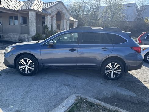 Used 2018 Subaru Outback 2.5i Limited w/ Popular Package #2 image 6