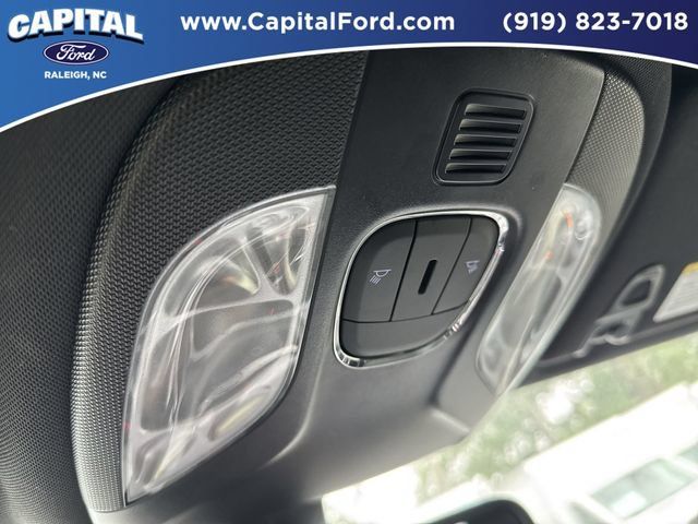 Used 2025 Jeep Compass Latitude AWD/4WD image 32