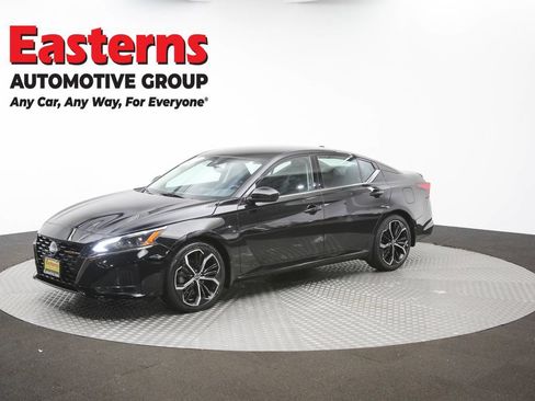 Used 2025 Nissan Altima 2.5 SR FWD image 52