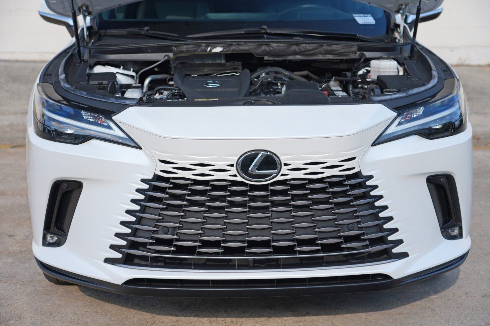 Used 2023 Lexus RX 350 Premium Plus w/ Cold Area Package FWD image 8