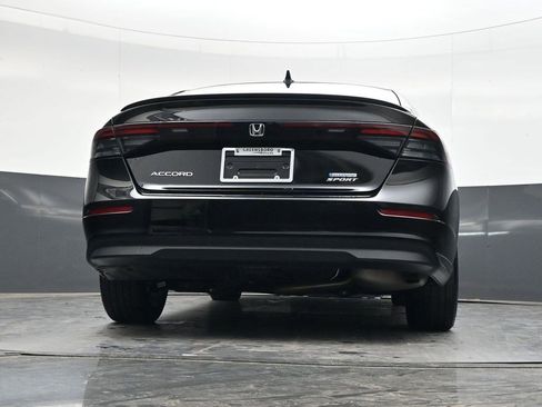 Used 2025 Honda Accord Sport image 33
