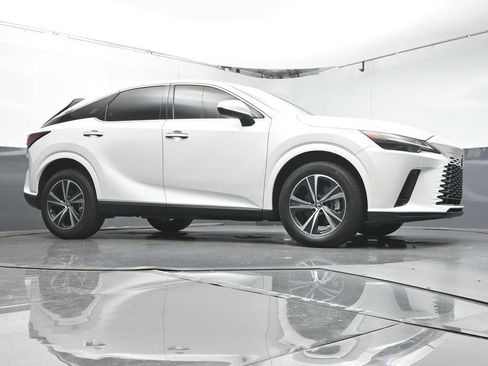 Used 2024 Lexus RX 350 FWD w/ Technology Package image 32