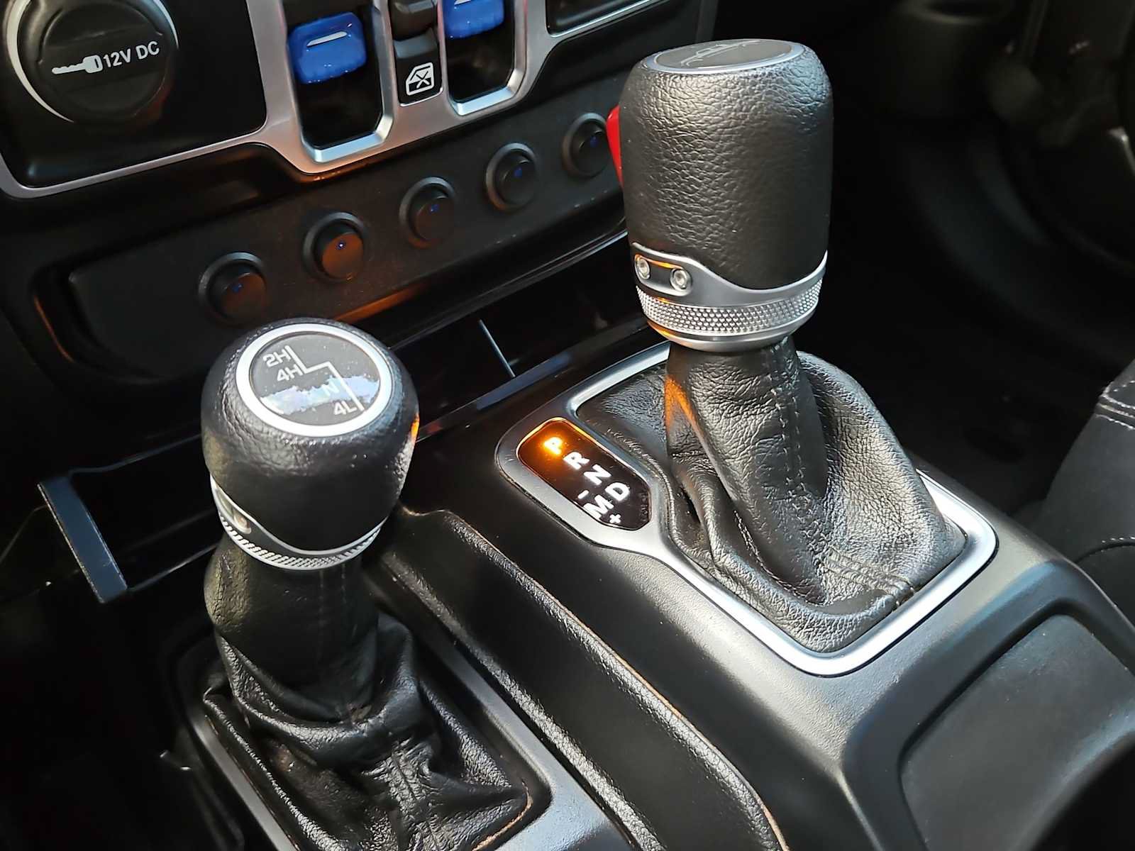 Used 2021 Jeep Gladiator Sport AWD/4WD image 21
