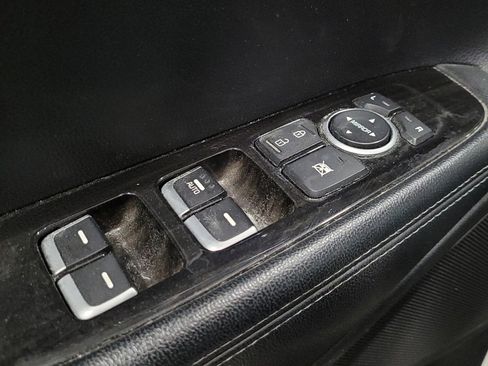 Used 2020 Kia Sorento L FWD image 27