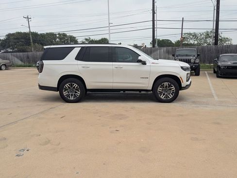 Used 2025 Chevrolet Tahoe Z71 w/ Z71 Off-Road Package AWD/4WD image 4
