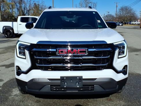 Used 2026 GMC Terrain Elevation w/ Elevation Premium Package image 9