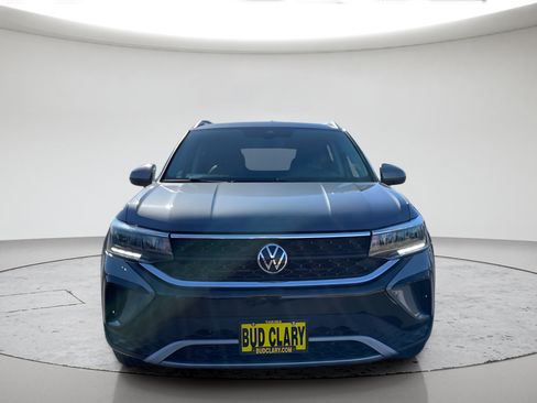 Used 2022 Volkswagen Taos SE AWD/4WD image 8