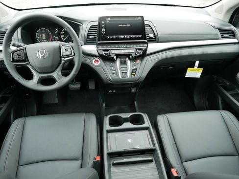 New 2026 Honda Odyssey EX-L image 8