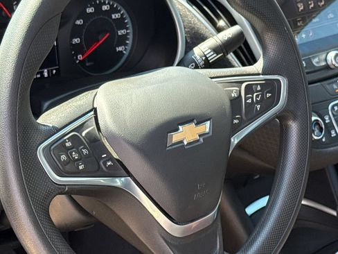 Used 2023 Chevrolet Malibu LT FWD image 29