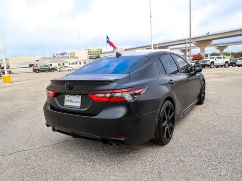 Used 2024 Toyota Camry SE FWD image 7