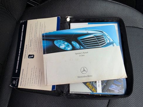 Used 2008 Mercedes-Benz E 550 Sedan image 36