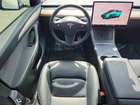 Used 2022 Tesla Model Y Performance AWD/4WD image 22