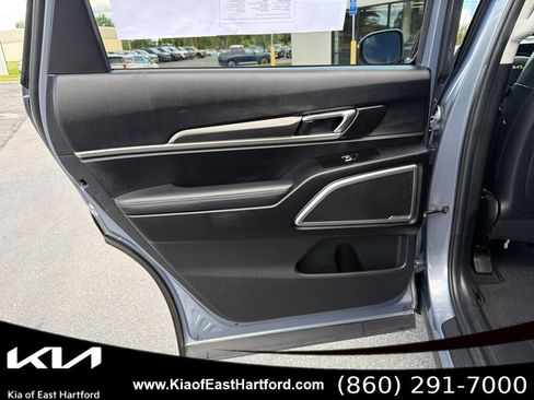 Used 2024 Kia Telluride S AWD/4WD image 17