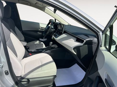 Used 2022 Toyota Corolla LE image 26