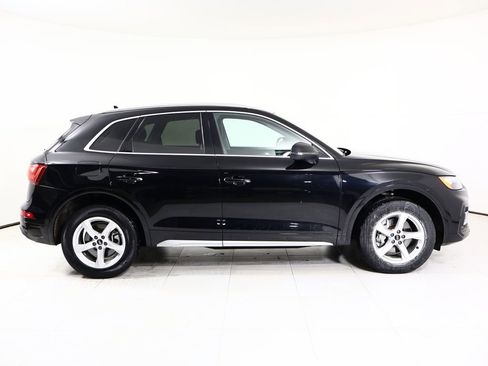 Used 2023 Audi Q5 2.0T Premium w/ Convenience Package image 18