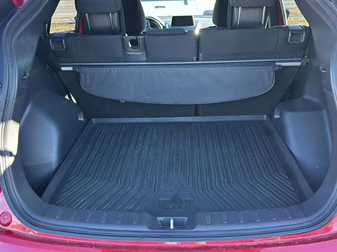 Used 2018 Mitsubishi Eclipse Cross SE image 5