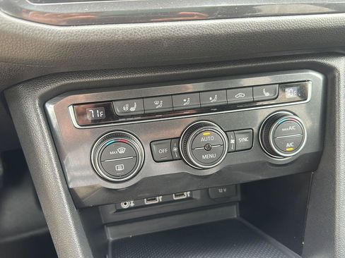 Used 2018 Volkswagen Tiguan SEL Premium AWD/4WD image 20