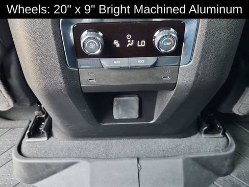 Used 2026 Chevrolet Tahoe Z71 AWD/4WD image 26