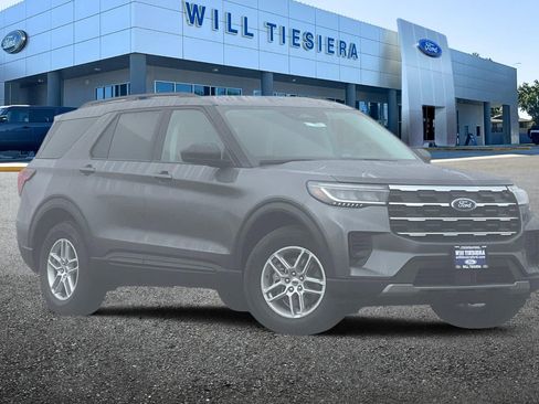 New 2026 Ford Explorer Active image 2