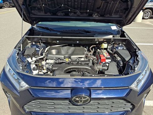 Used 2019 Toyota RAV4 XLE w/ Convenience Package AWD/4WD image 28