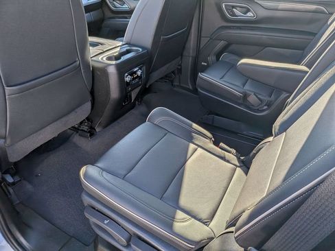 Used 2022 GMC Yukon SLT AWD/4WD image 31