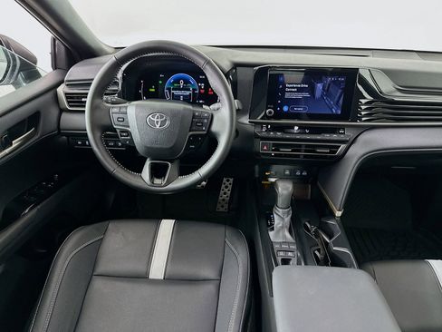 Certified 2025 Toyota Camry SE AWD/4WD image 21