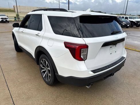 Certified 2023 Ford Explorer ST-Line w/ Class IV Trailer Tow Package RWD image 7