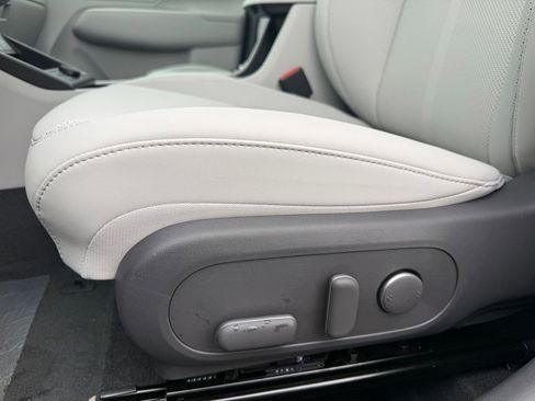 New 2026 Hyundai Kona SEL Premium AWD/4WD image 16