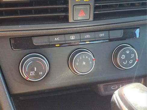 Used 2024 Volkswagen Jetta S FWD image 8